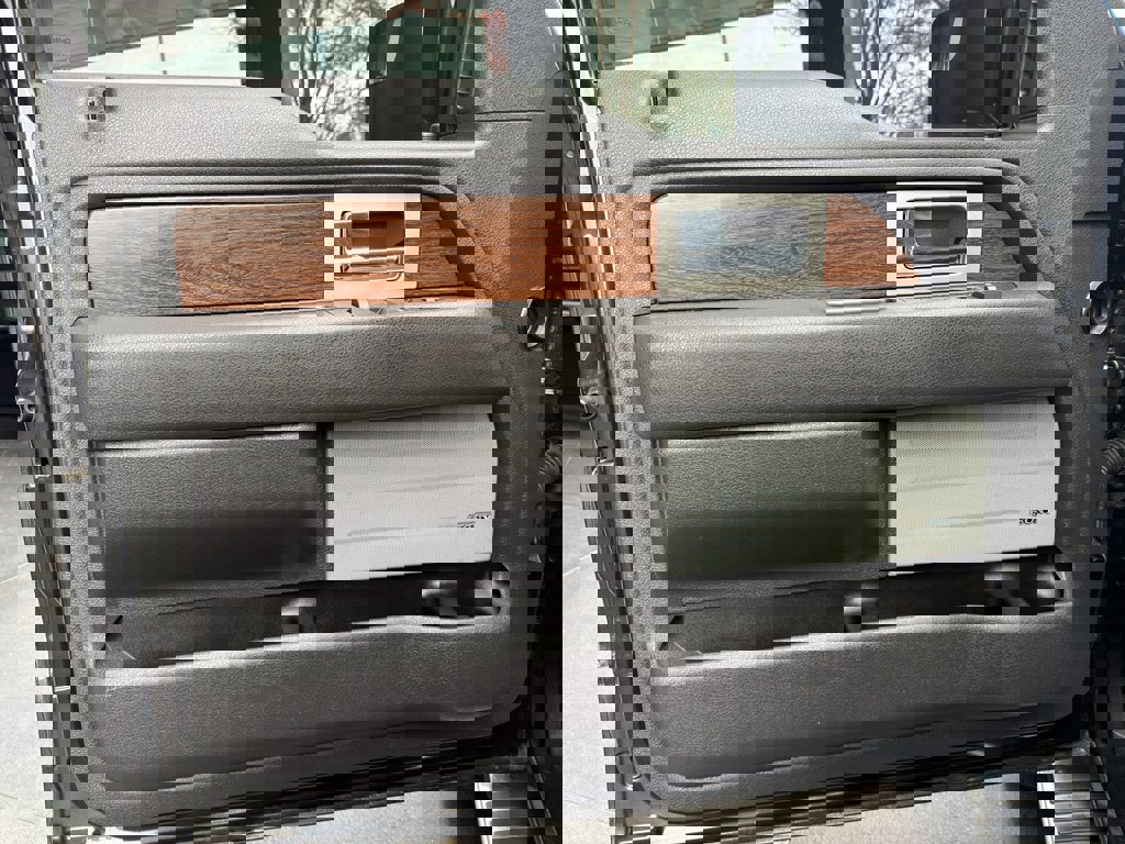 Used 2013 Ford F150 Lariat w/ Luxury Equipment Group image 21