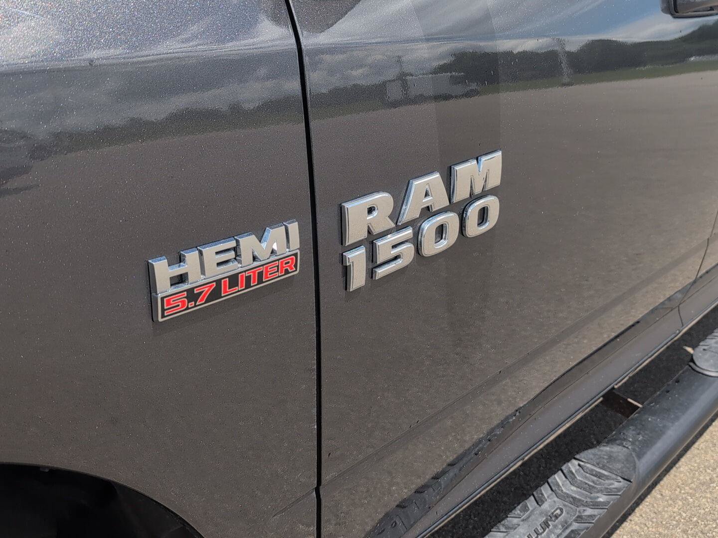 Used 2016 RAM 1500 Sport w/ Convenience Group AWD/4WD image 5