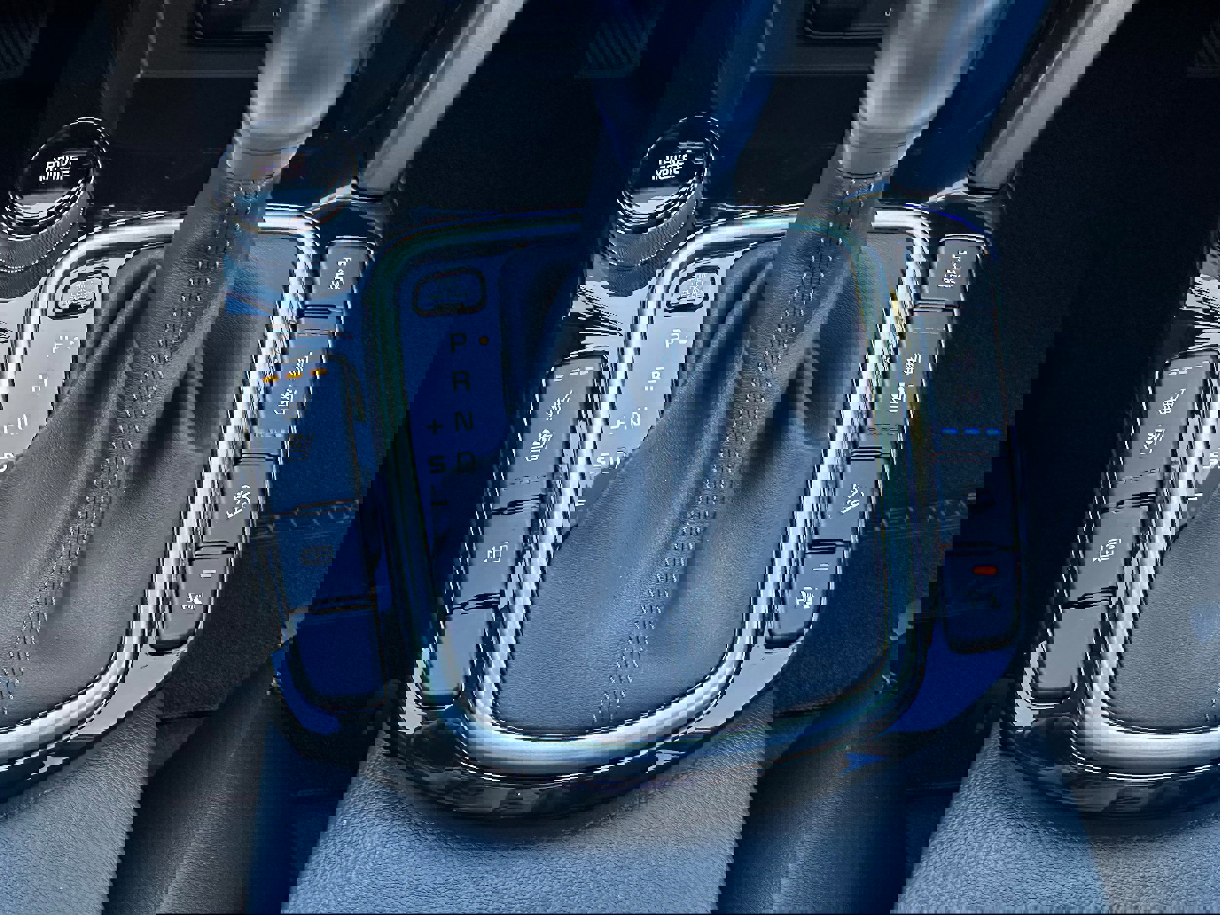 New 2026 Kia Seltos SX w/ SX Sunroof Package image 37