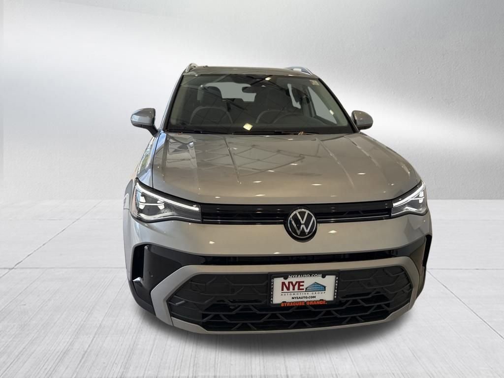New 2025 Volkswagen Taos SE image 8