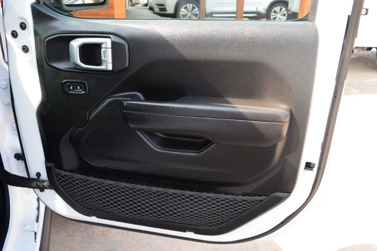 Used 2022 Jeep Gladiator Sport image 14