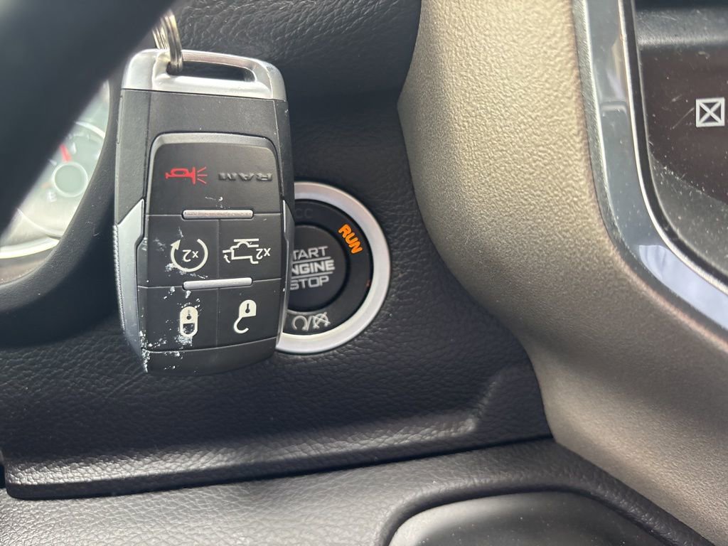Used 2023 RAM 2500 Laramie AWD/4WD image 37
