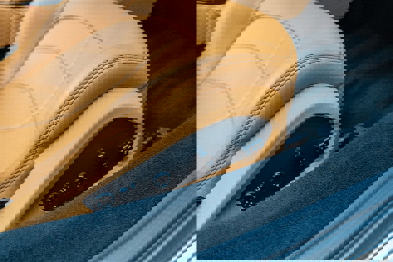 Used 2018 Ferrari 488 Spider image 46