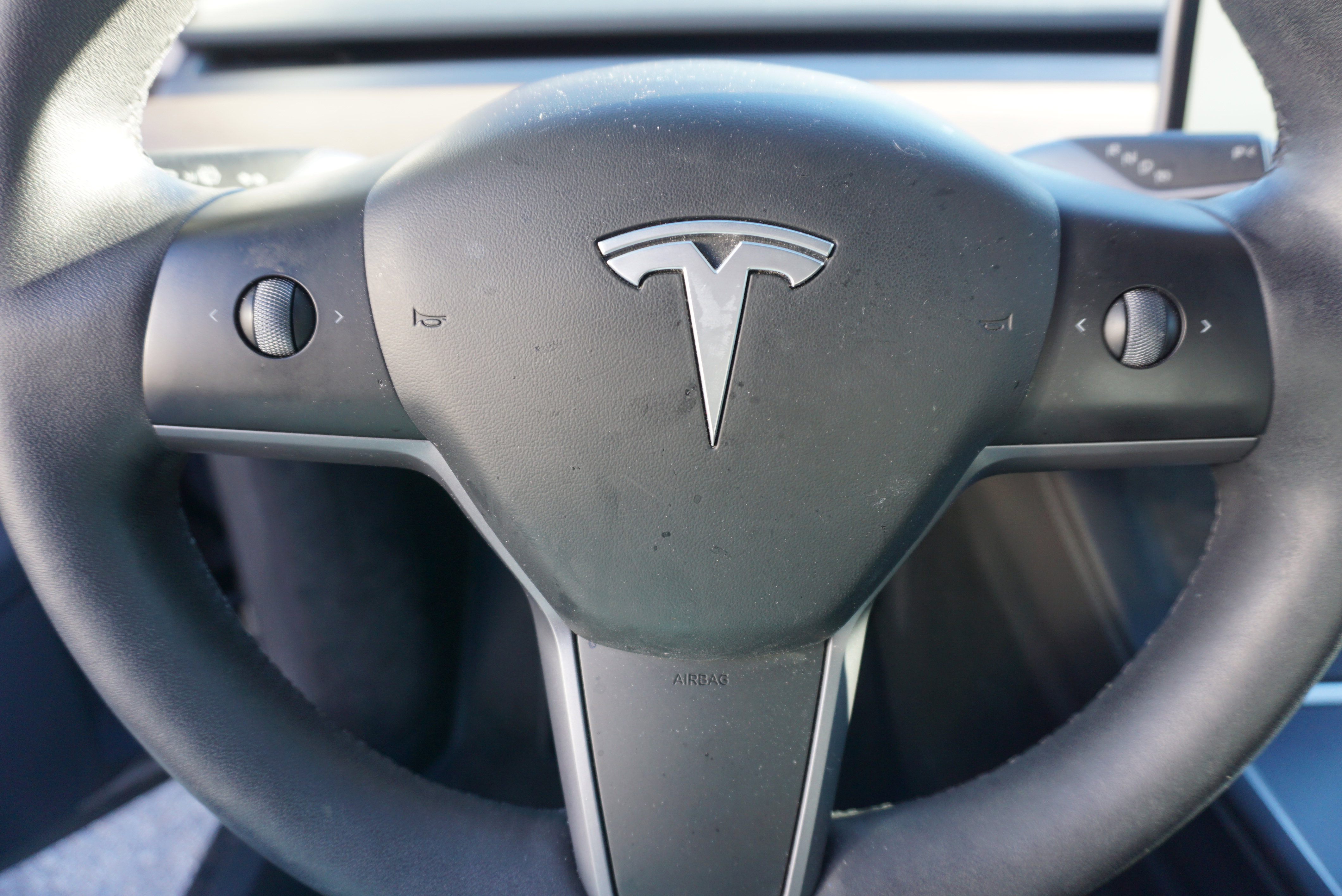 Used 2023 Tesla Model Y Long Range image 8