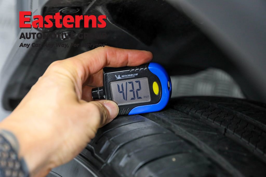 Used 2023 Toyota Highlander L image 28