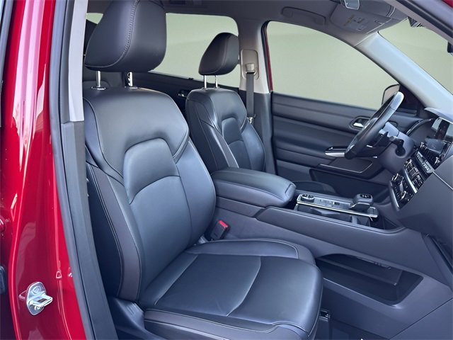 Used 2023 Nissan Pathfinder SL image 20