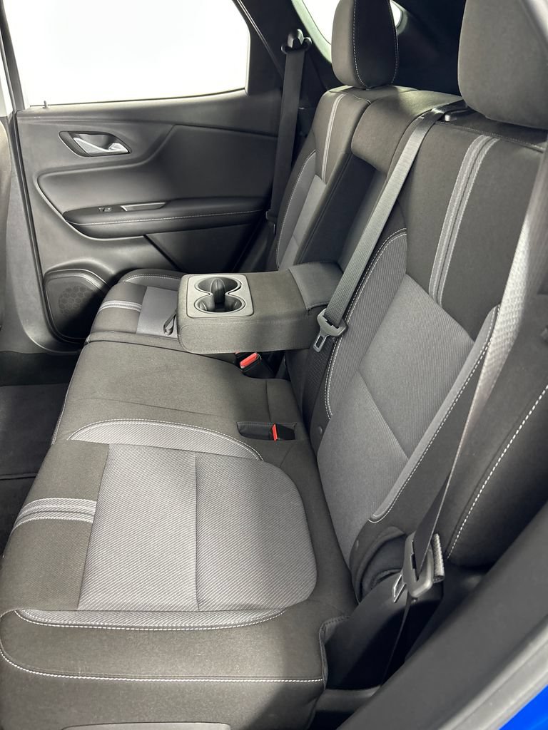 Used 2024 Chevrolet Blazer LT w/ Convenience Package FWD image 17