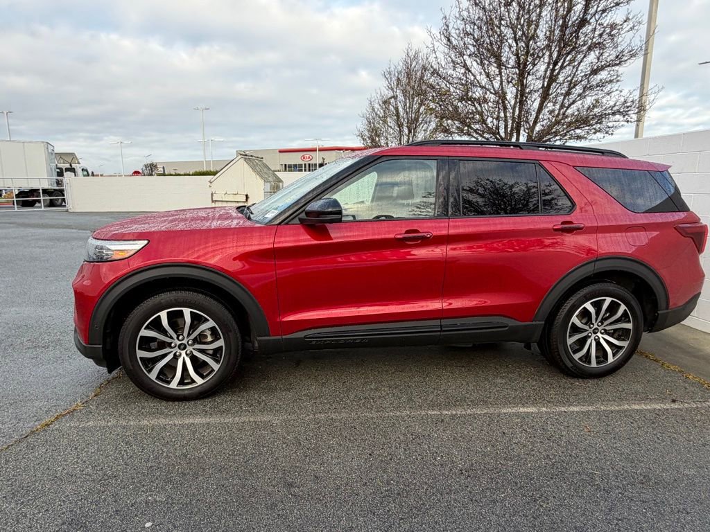 Used 2021 Ford Explorer ST w/ Equipment Group 401A image 2