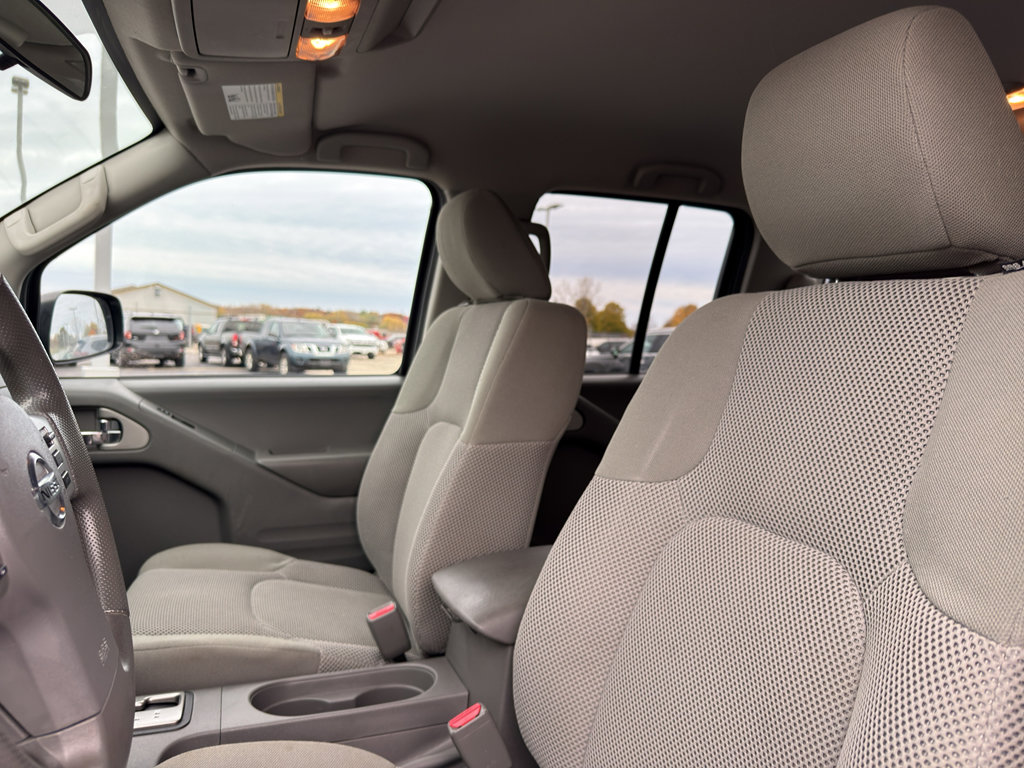 Used 2019 Nissan Frontier SV image 27