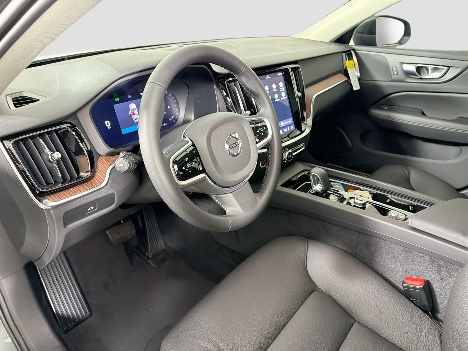 New 2026 Volvo V60 B5 Cross Country Plus w/ Protection Package Premier image 8