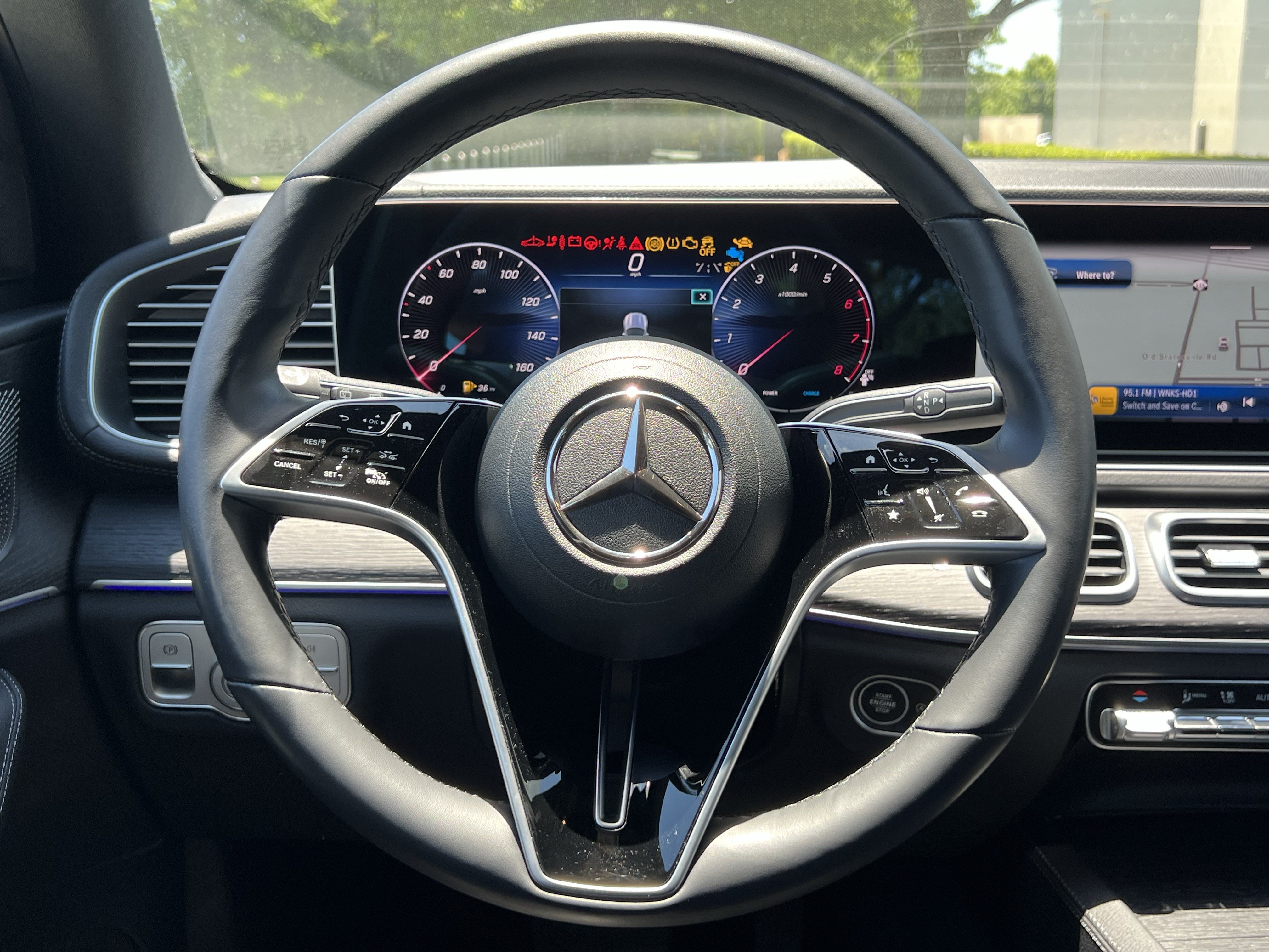 Certified 2025 Mercedes-Benz GLS 450 4MATIC image 18