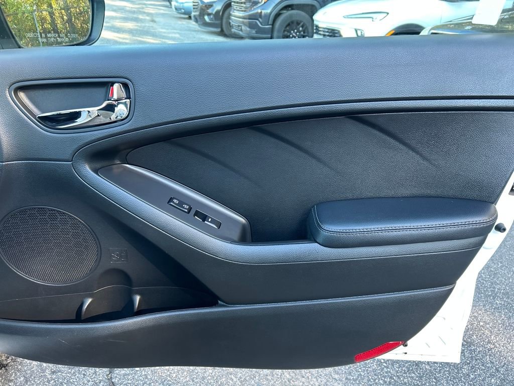 Used 2016 Kia Forte LX image 25