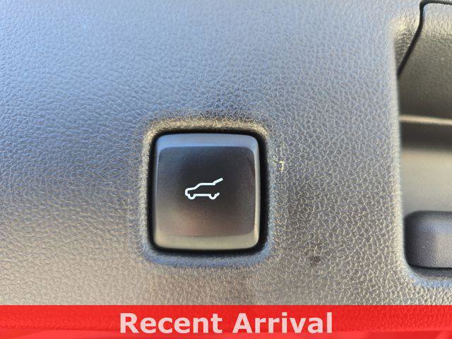Used 2021 Ford Escape SE w/ SE Sport Appearance Package AWD/4WD image 16