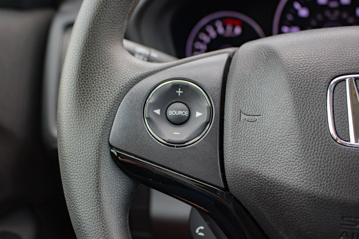 Used 2022 Honda HR-V LX image 23