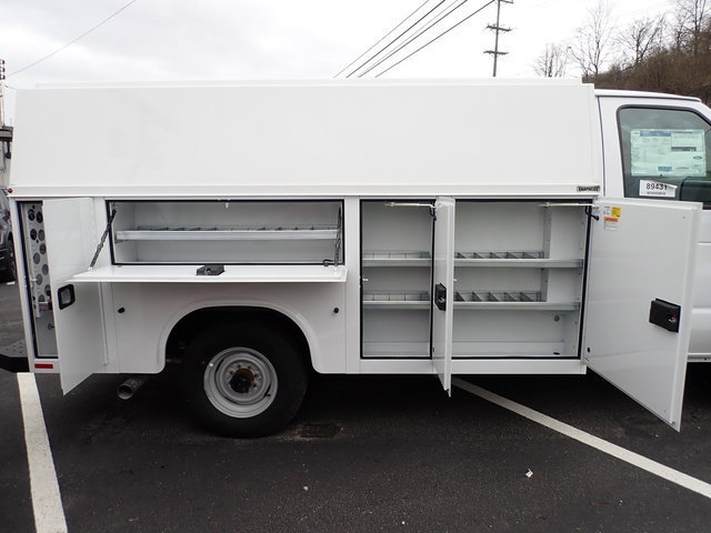 New 2026 Ford E-350 and Econoline 350 Super Duty w/ Power Equipment Group RWD image 10