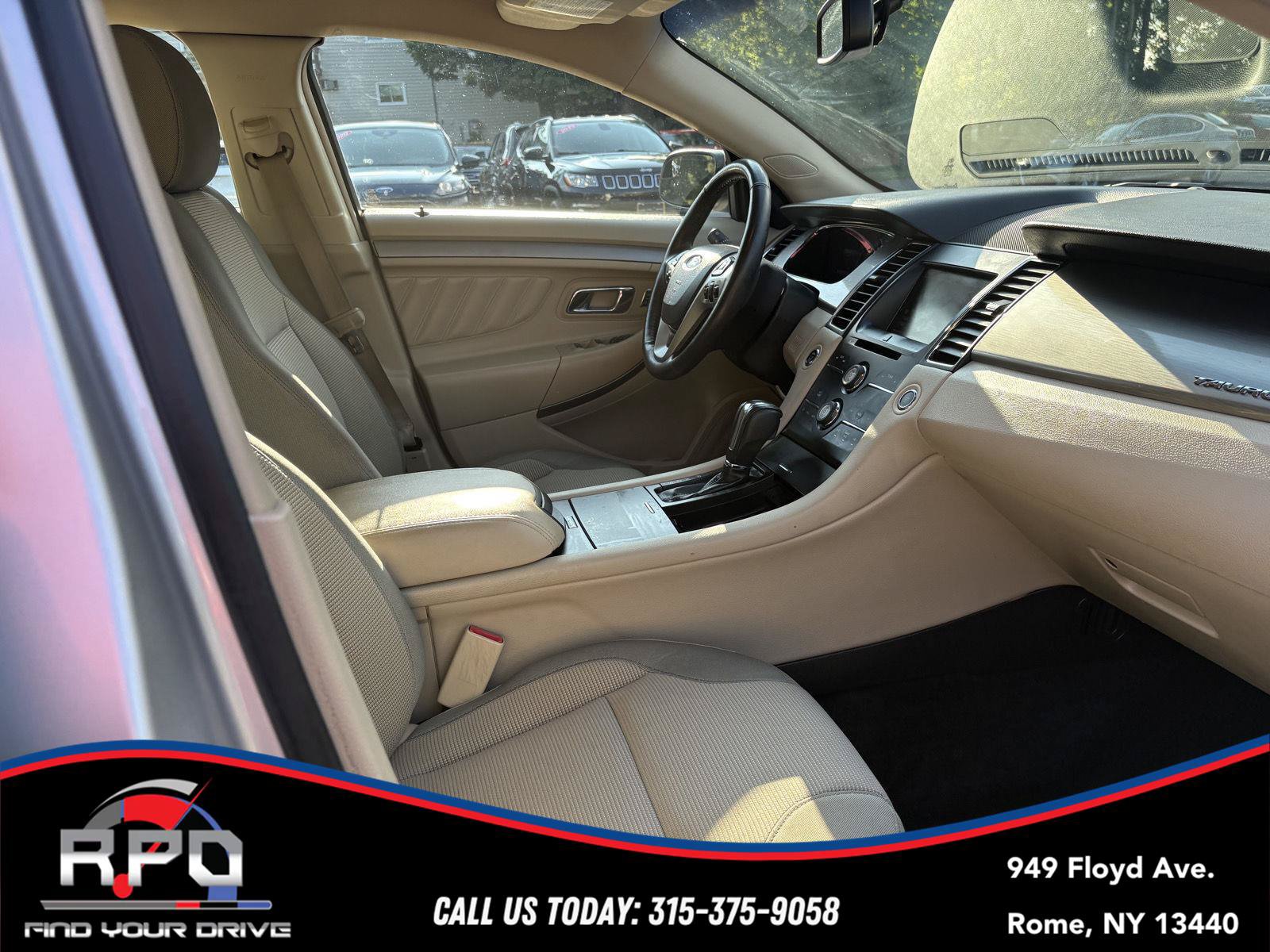 Used 2015 Ford Taurus SEL w/ Equipment Group 201A AWD/4WD image 29