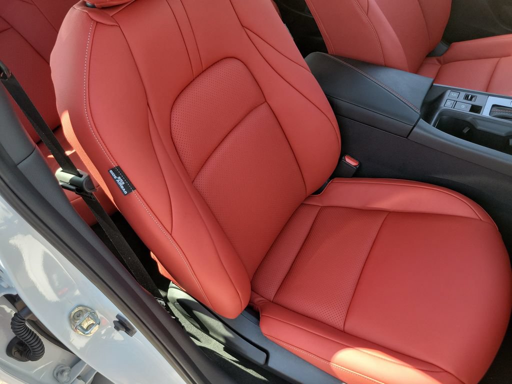 New 2027 Nissan Sentra SR w/ Floor Mat Package FWD image 12