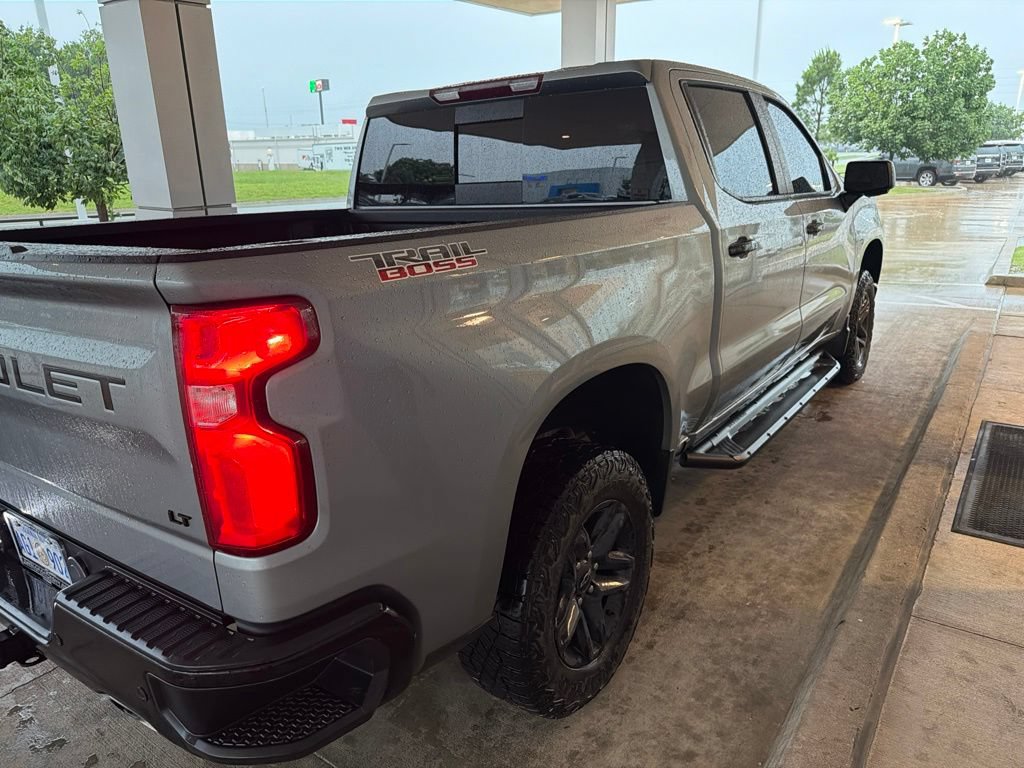 Used 2024 Chevrolet Silverado 1500 LT Trail Boss w/ LT Trail Boss Premium Package AWD/4WD image 5
