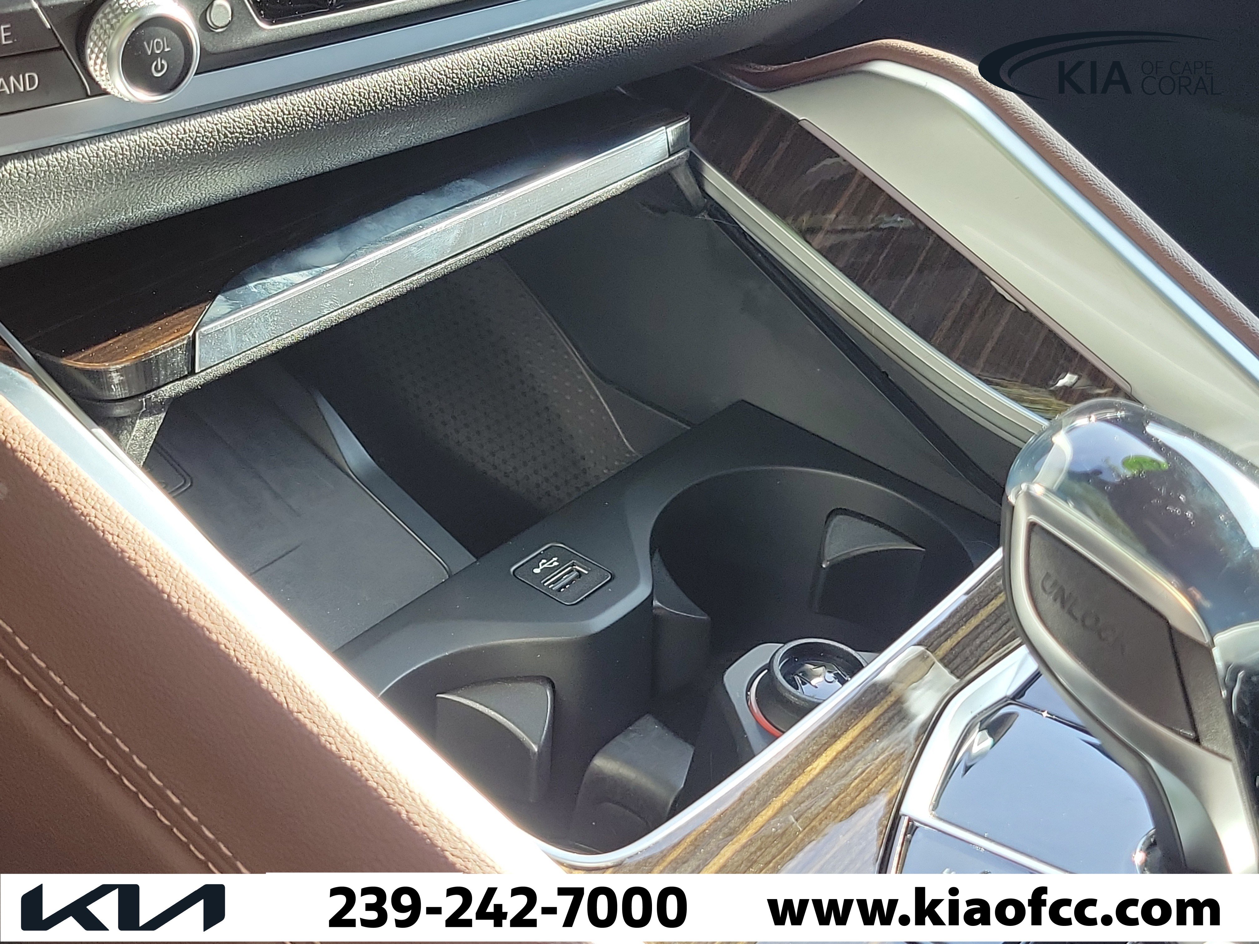 Used 2021 BMW X6 xDrive40i w/ Premium Package image 27