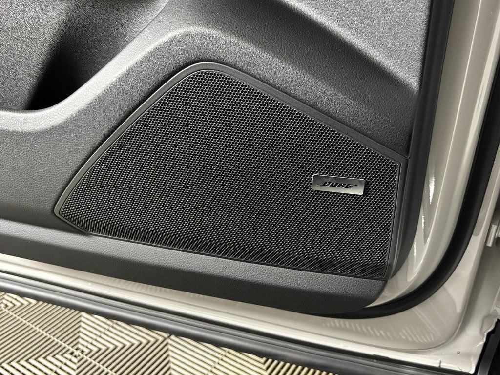 Certified 2026 Porsche Cayenne AWD/4WD image 17