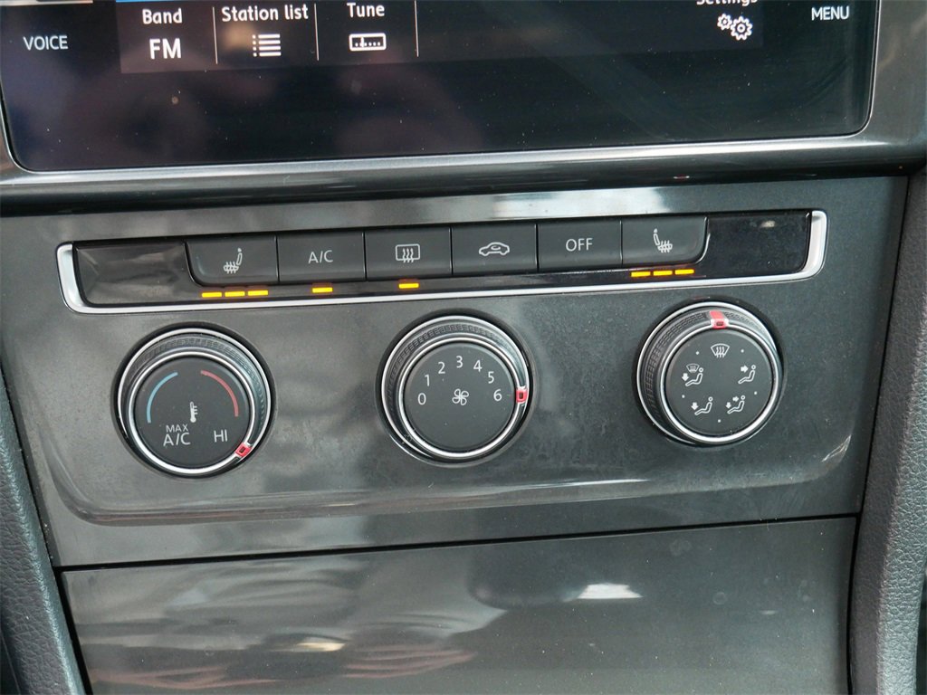 Used 2019 Volkswagen Golf SE w/ Driver Assistance Package image 20