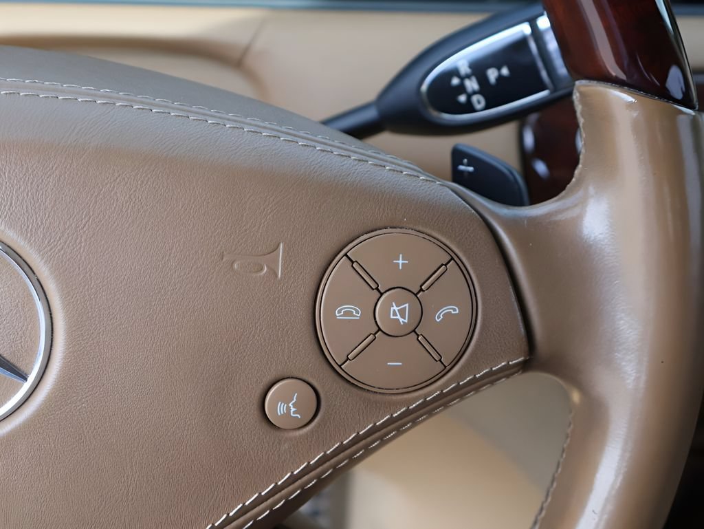 Used 2011 Mercedes-Benz CL 550 4MATIC image 31