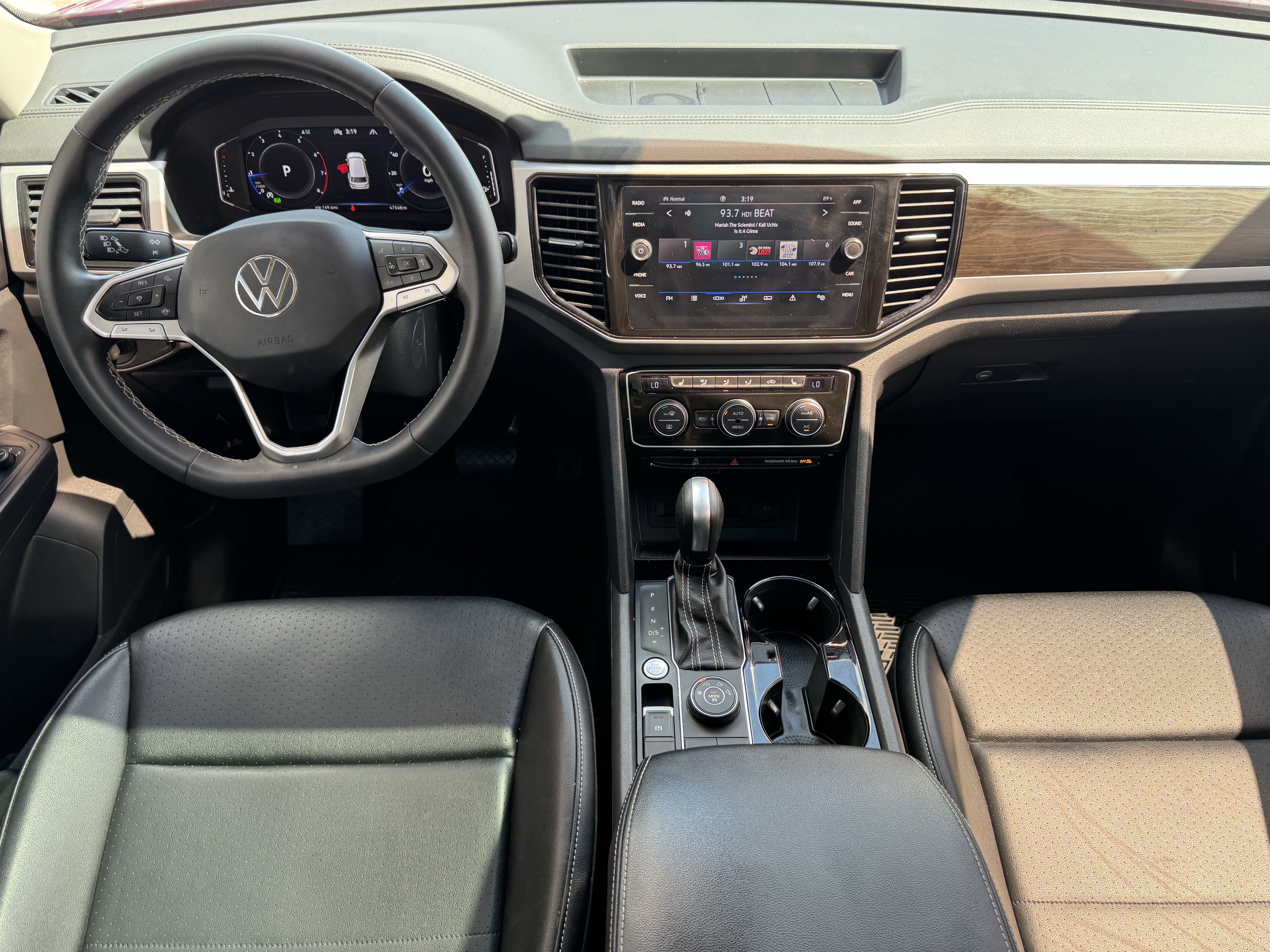 Used 2022 Volkswagen Atlas SE w/ Panoramic Sunroof Package AWD/4WD image 13