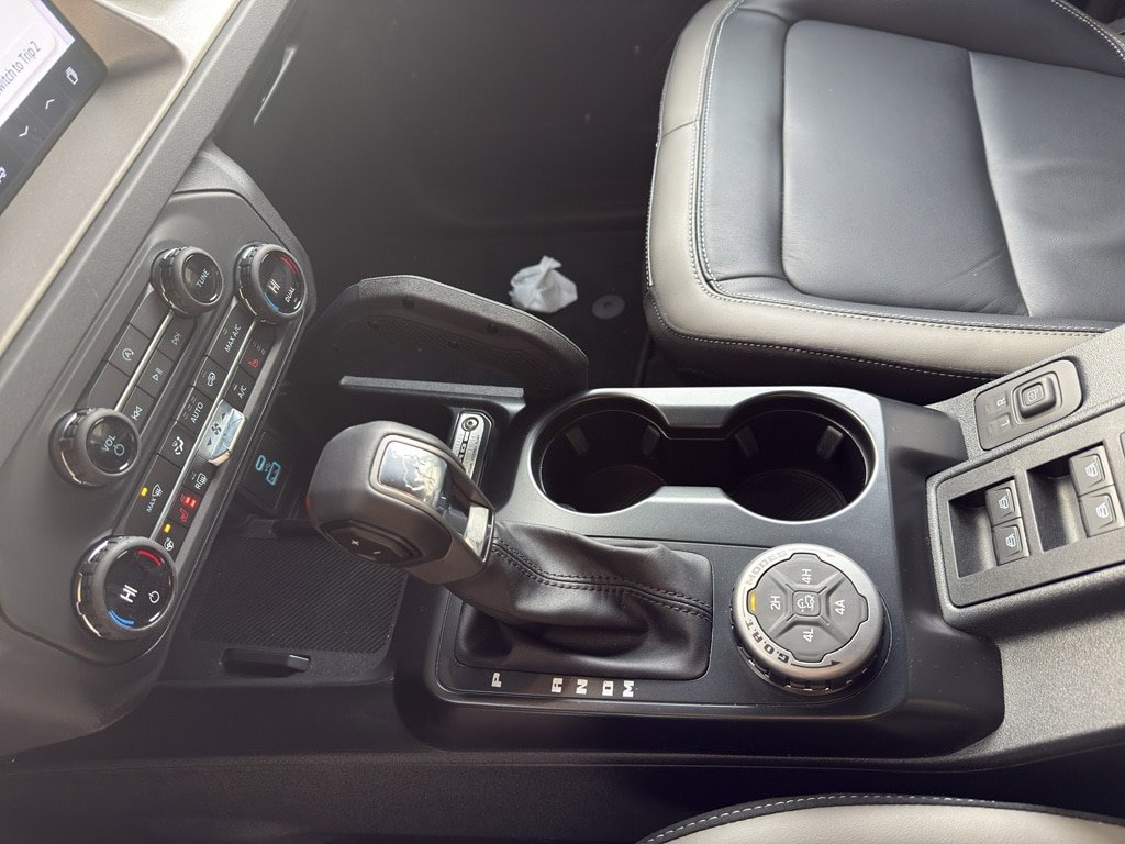 New 2025 Ford Bronco Outer Banks w/ Sasquatch Package AWD/4WD image 25