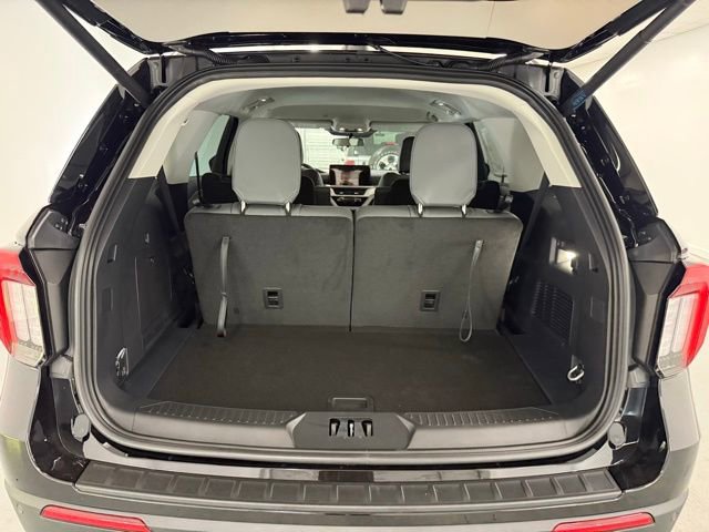 New 2026 Ford Explorer Active w/ Active Comfort Package image 8