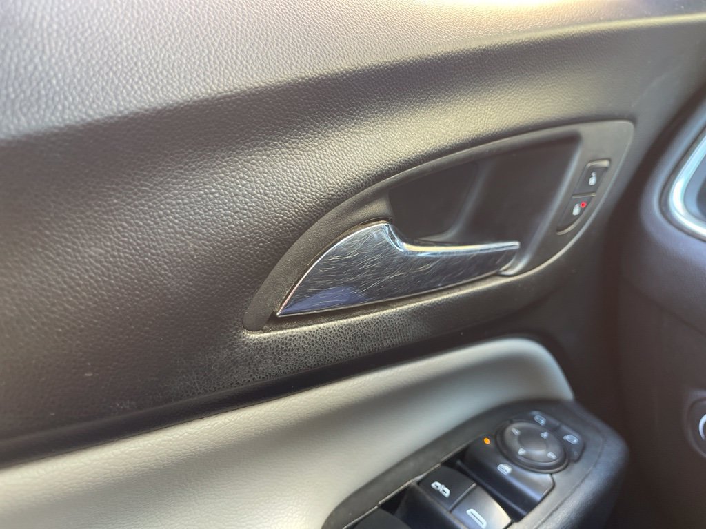 Used 2021 Chevrolet Equinox Premier FWD image 7