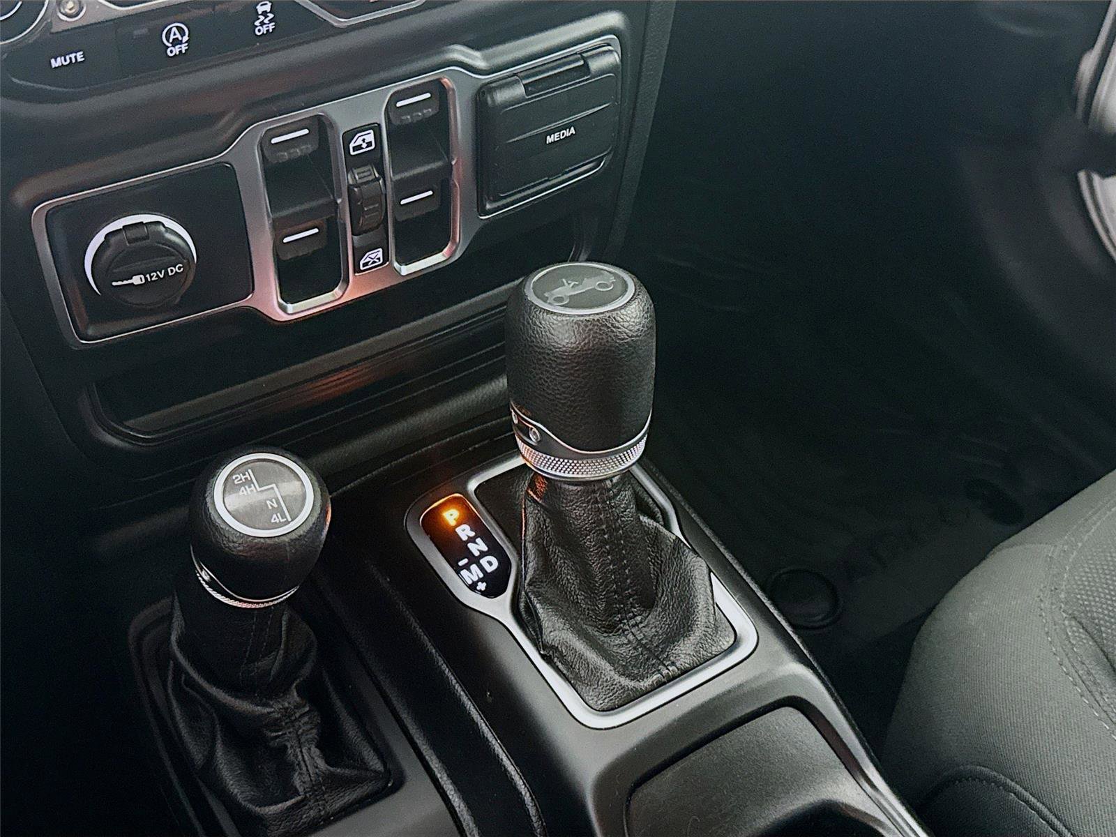 Used 2020 Jeep Wrangler Unlimited Sport S image 16