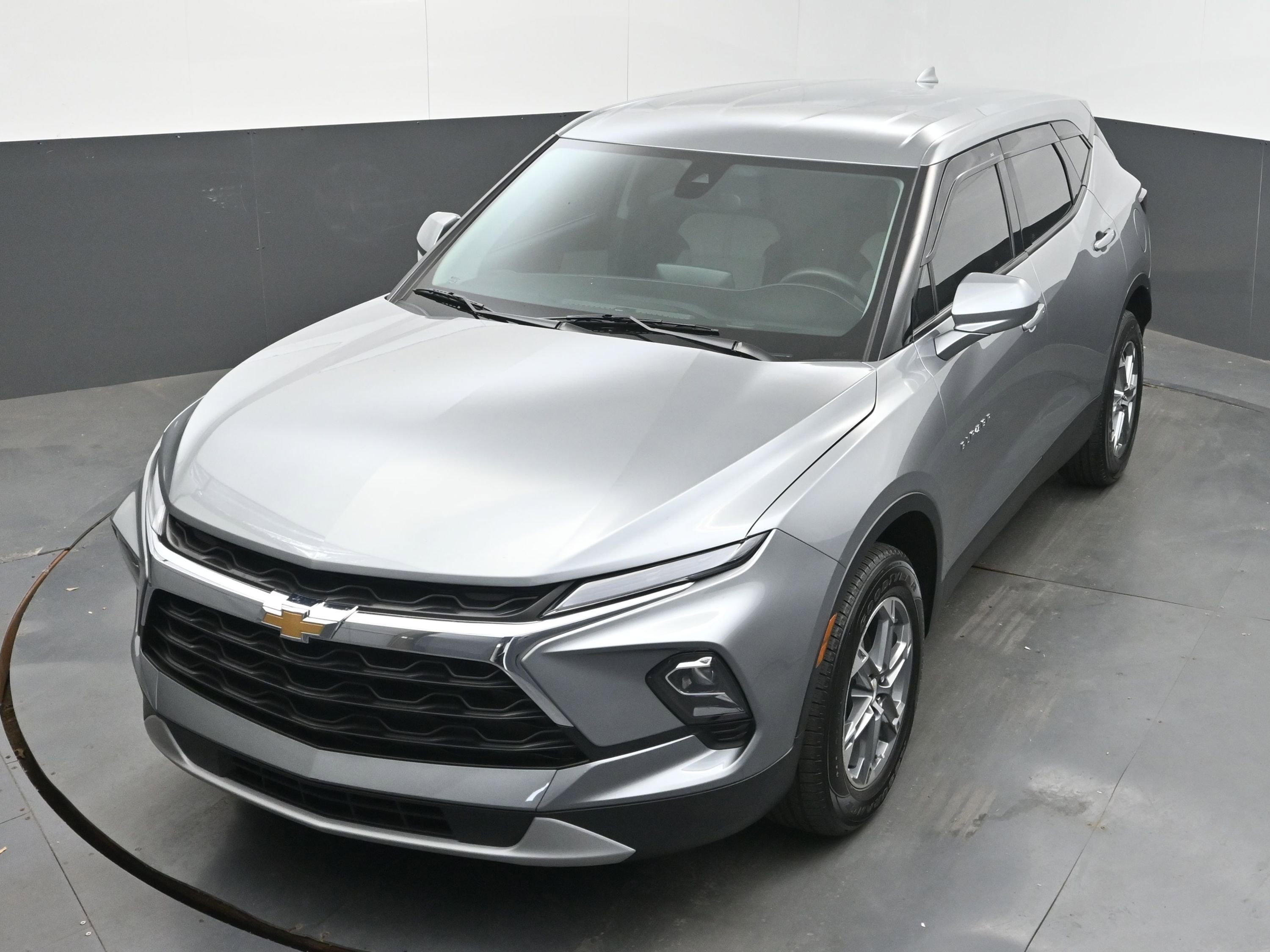 Used 2023 Chevrolet Blazer LT FWD image 34