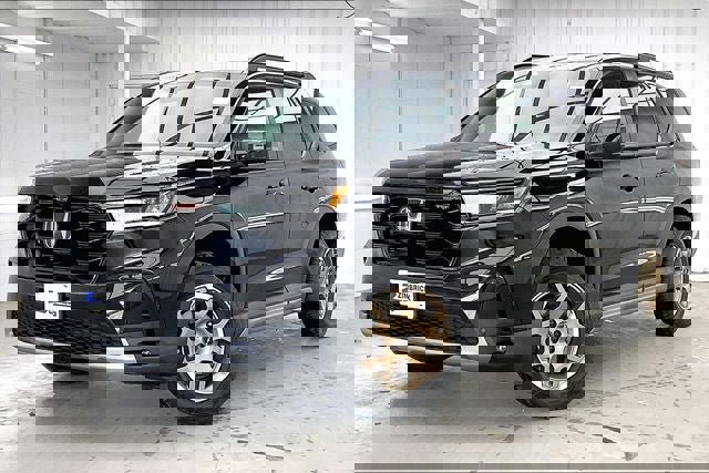 Certified 2024 Honda Pilot TrailSport image 2