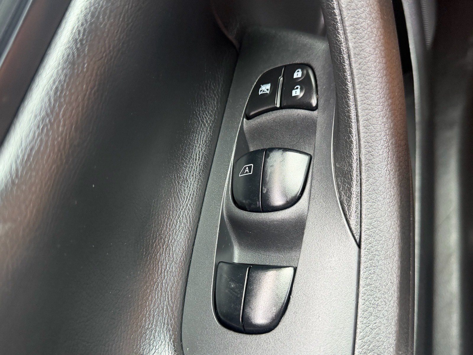 Used 2018 Nissan Altima 2.5 SV FWD image 34