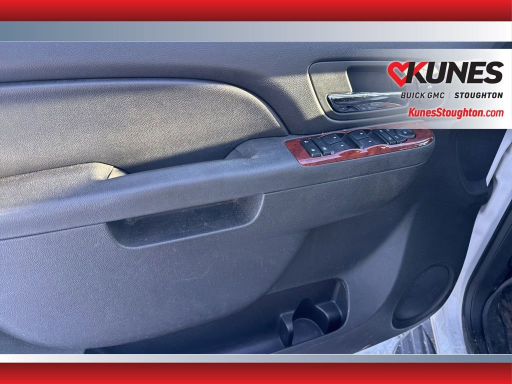 Used 2014 GMC Yukon XL SLT w/ SLT-2 Equipment Package image 17