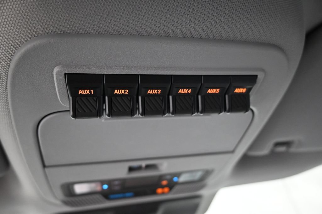 Used 2023 Ford F250 XL w/ STX Appearance Package AWD/4WD image 24