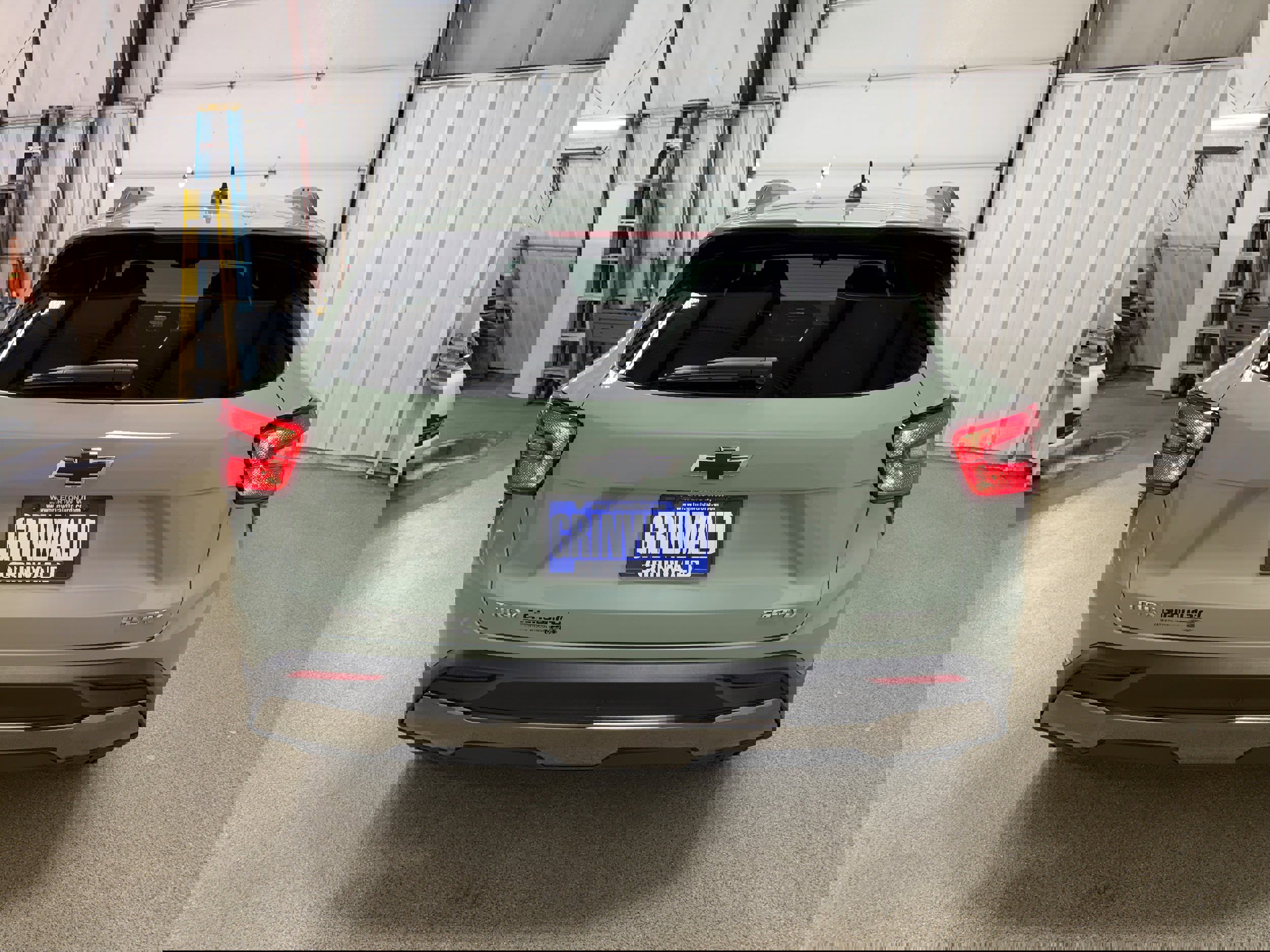 Used 2024 Chevrolet Trax ACTIV w/ Sunroof Package FWD image 29