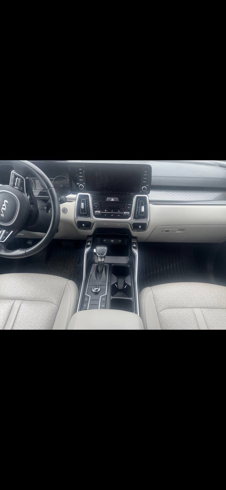 Used 2022 Kia Sorento S FWD image 11