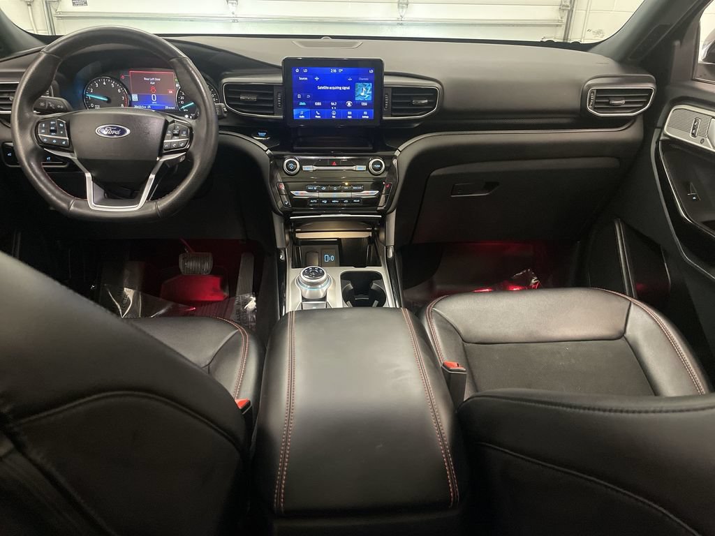 Used 2023 Ford Explorer ST-Line w/ Class IV Trailer Tow Package AWD/4WD image 15