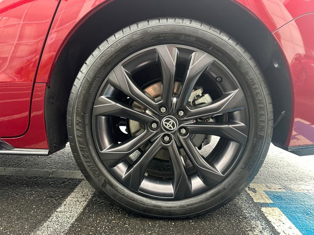 Used 2025 Toyota Sienna XSE w/ XSE Premium Package image 29