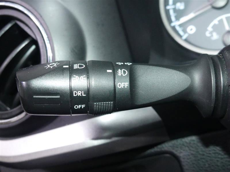 Used 2016 Toyota Tacoma SR5 w/ SR5 Appearance Package (SN) image 32