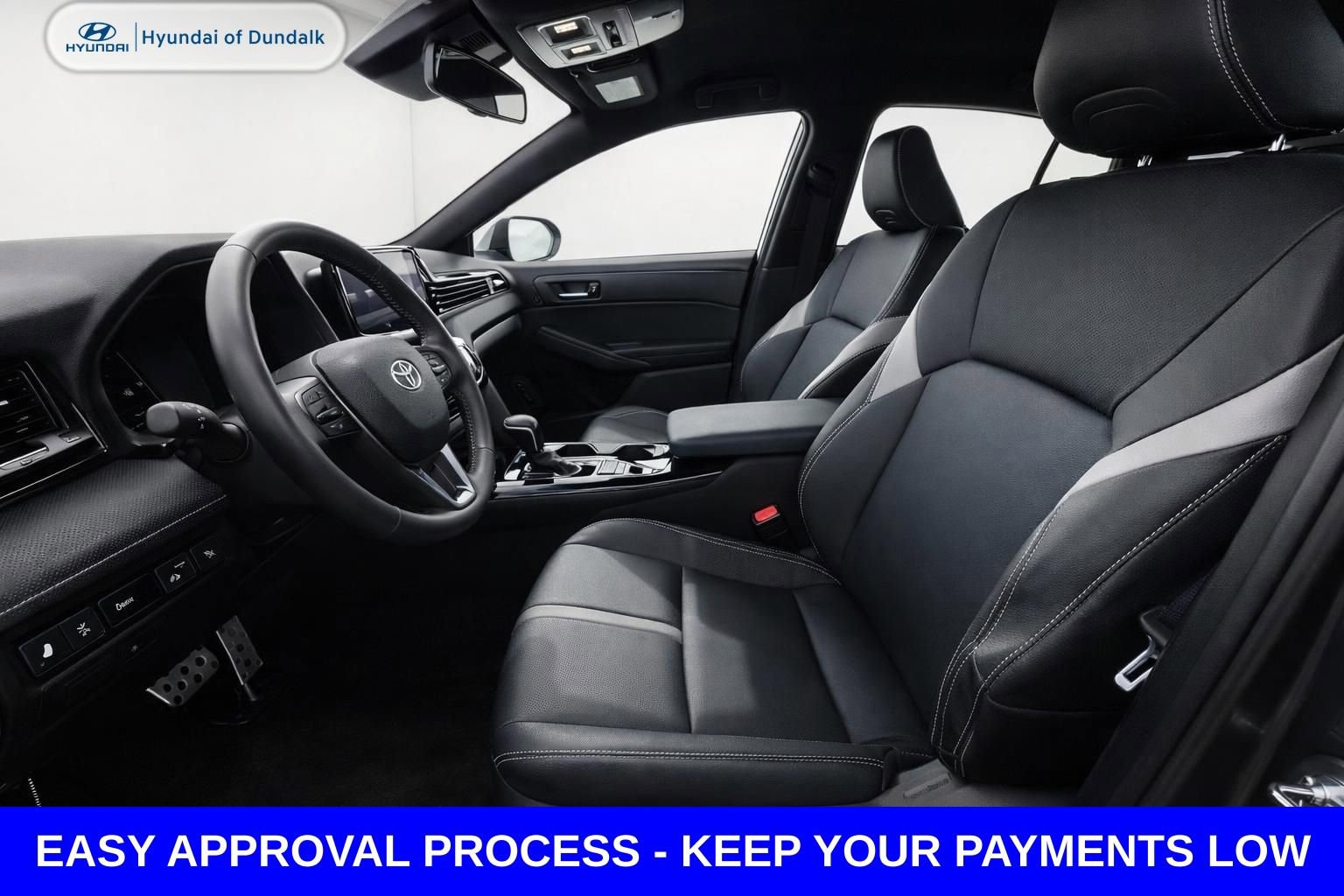 Used 2025 Toyota Camry LE image 9