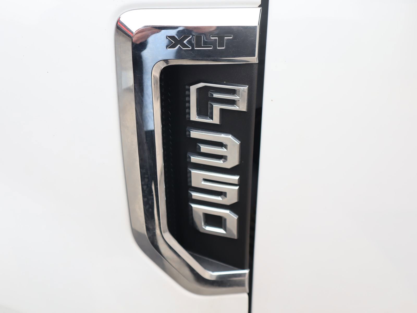 Used 2022 Ford F350 XLT w/ FX4 Off-Road Package AWD/4WD image 17