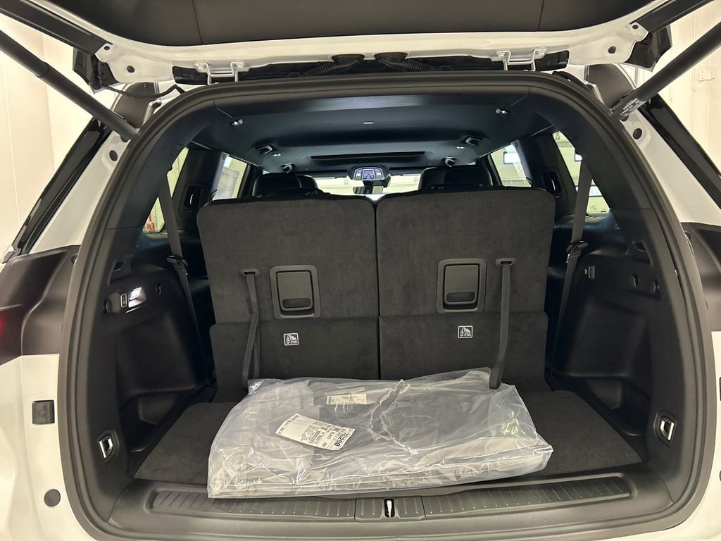 New 2026 Jeep Grand Cherokee L 4WD image 36