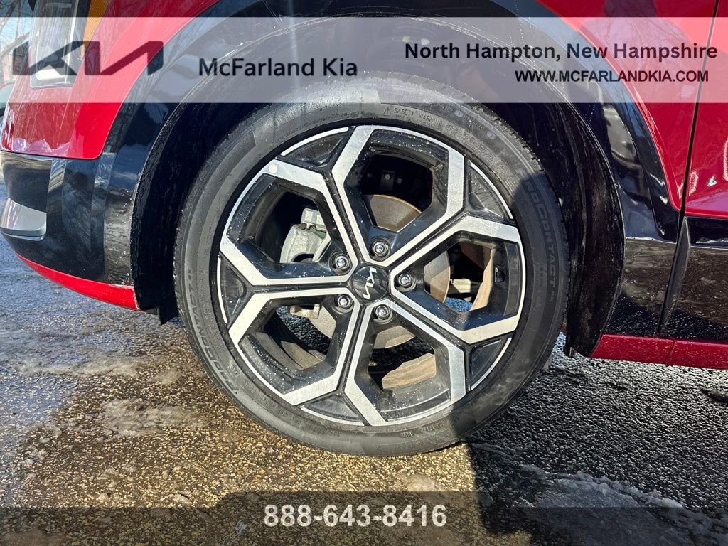 Used 2023 Kia Niro EX Touring image 28