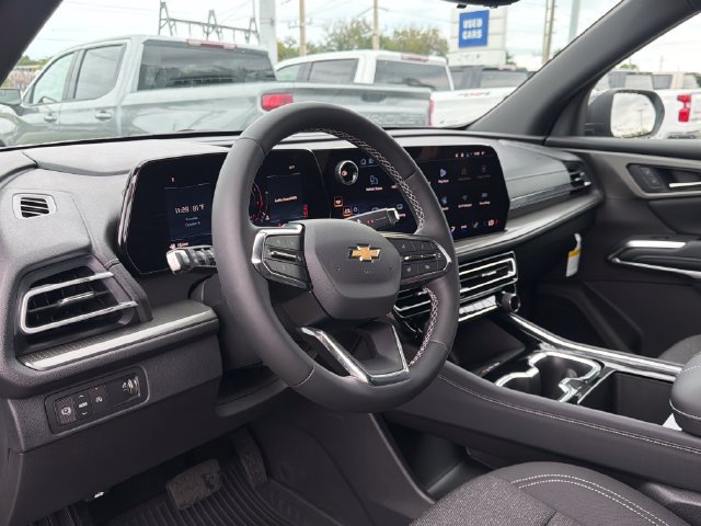 New 2027 Chevrolet Traverse LT w/ Driver Confidence Package FWD image 24