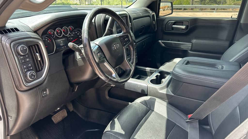 Used 2021 Chevrolet Silverado 1500 RST w/ Convenience Package II AWD/4WD image 9