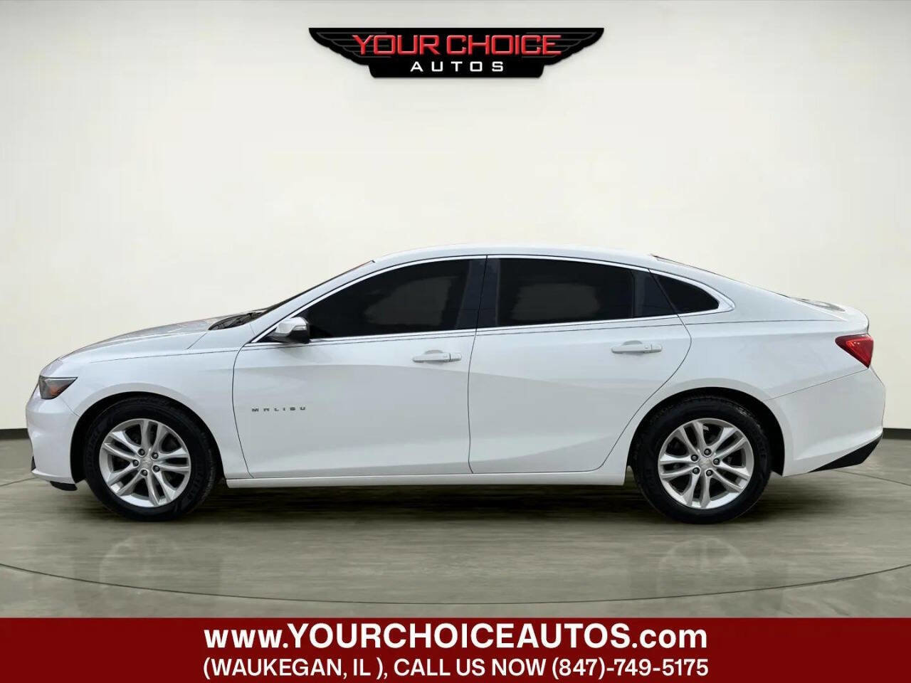 Used 2017 Chevrolet Malibu LT image 2