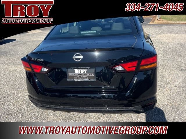 Used 2024 Nissan Altima 2.5 S image 11