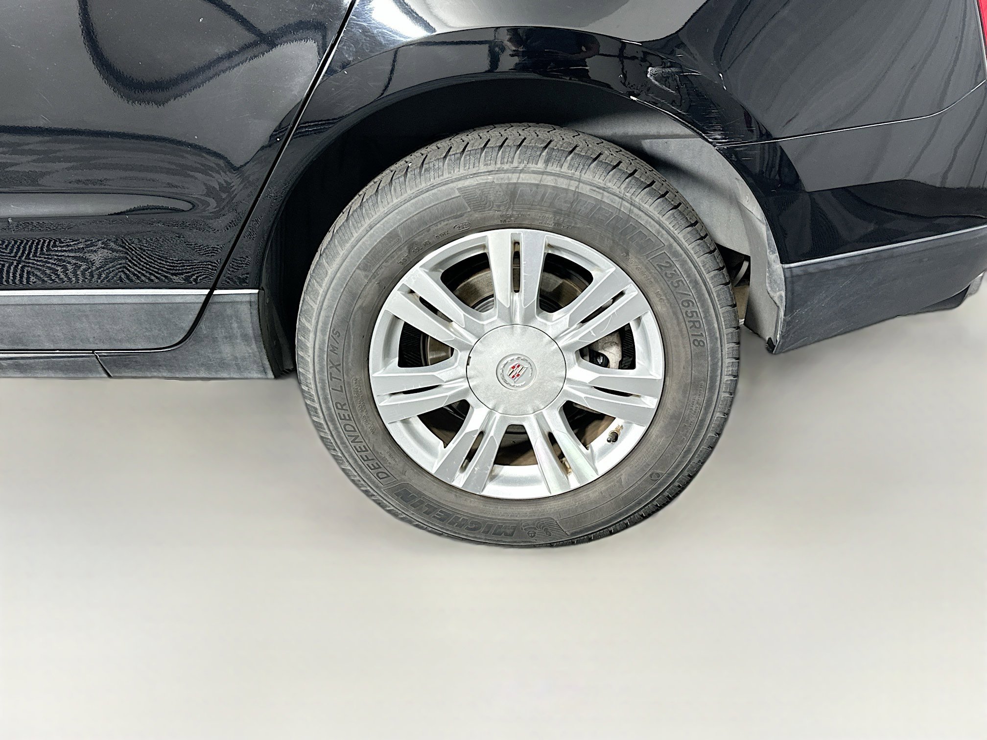 Used 2015 Cadillac SRX Luxury w/ LPO, U-Rail D-Rings Package image 11